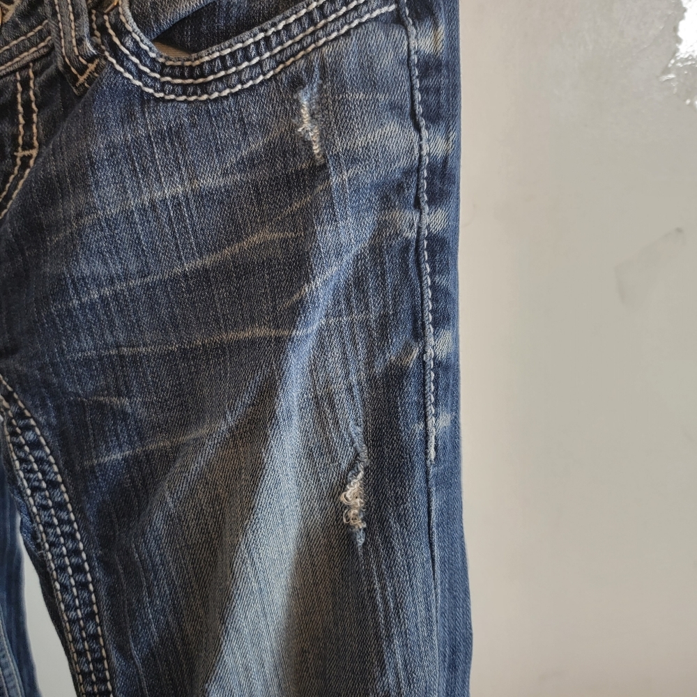 BKE Stella Low Rise Distressed Straight Leg Jeans - Picture 9 of 15